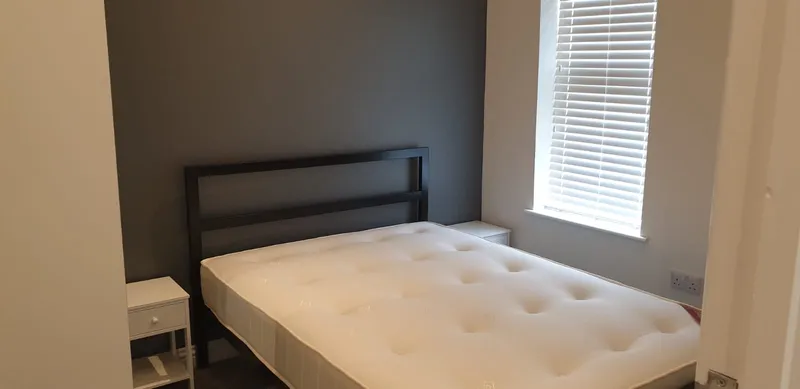 Stunning 1 Bed Flat// AUG 2026 - Image 5